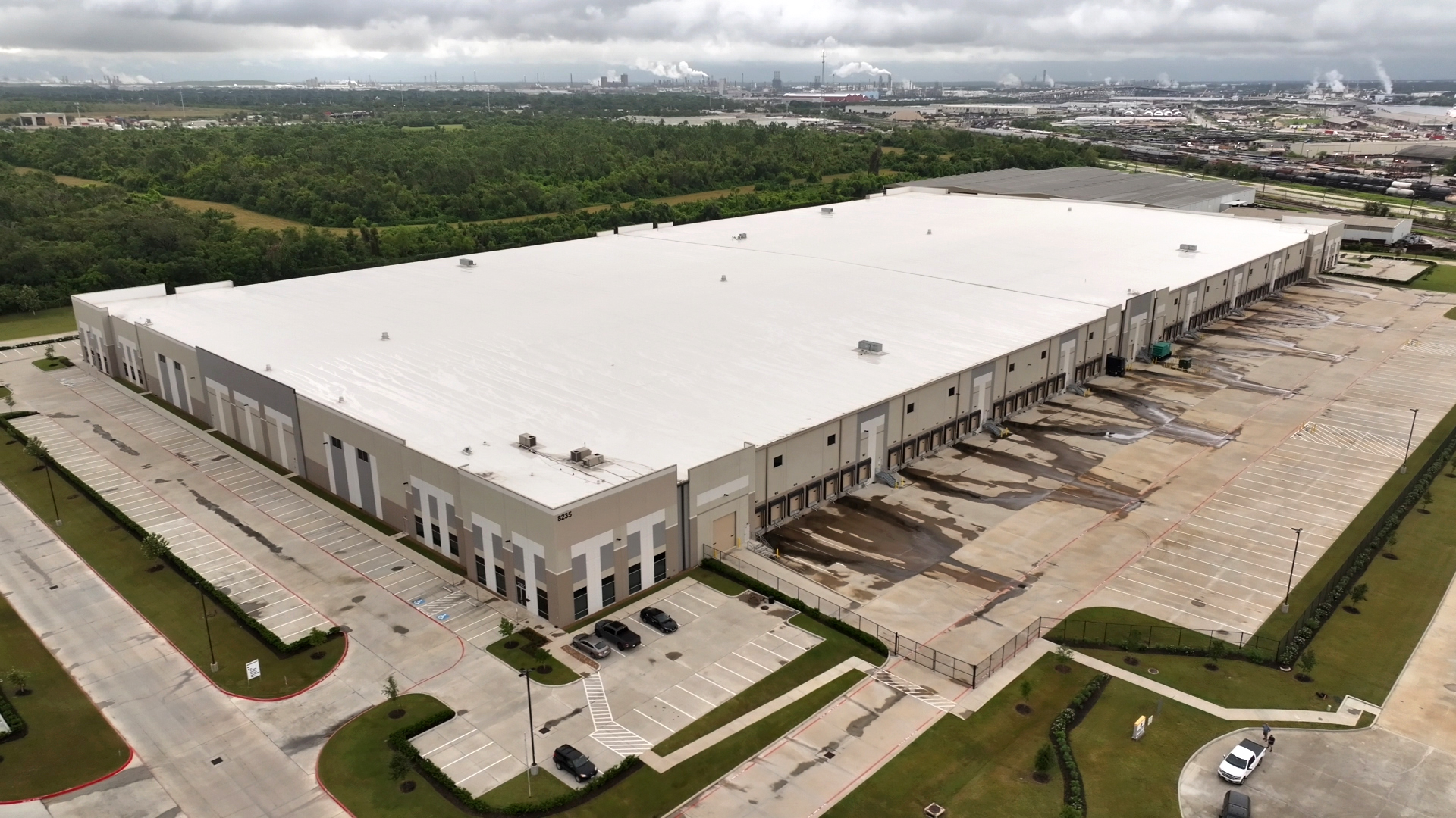 A view of the proposed Cyclyx Circularity Center in an industrial area near Houston. Credit: CBS News