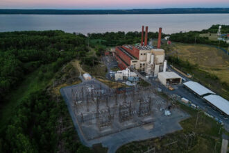 A view of the Greenidge Generation Bitcoin mining facility and Dresden power plant along Seneca Lake in Dresden, New York. Credit: Lauren Petracca/Earthjustice